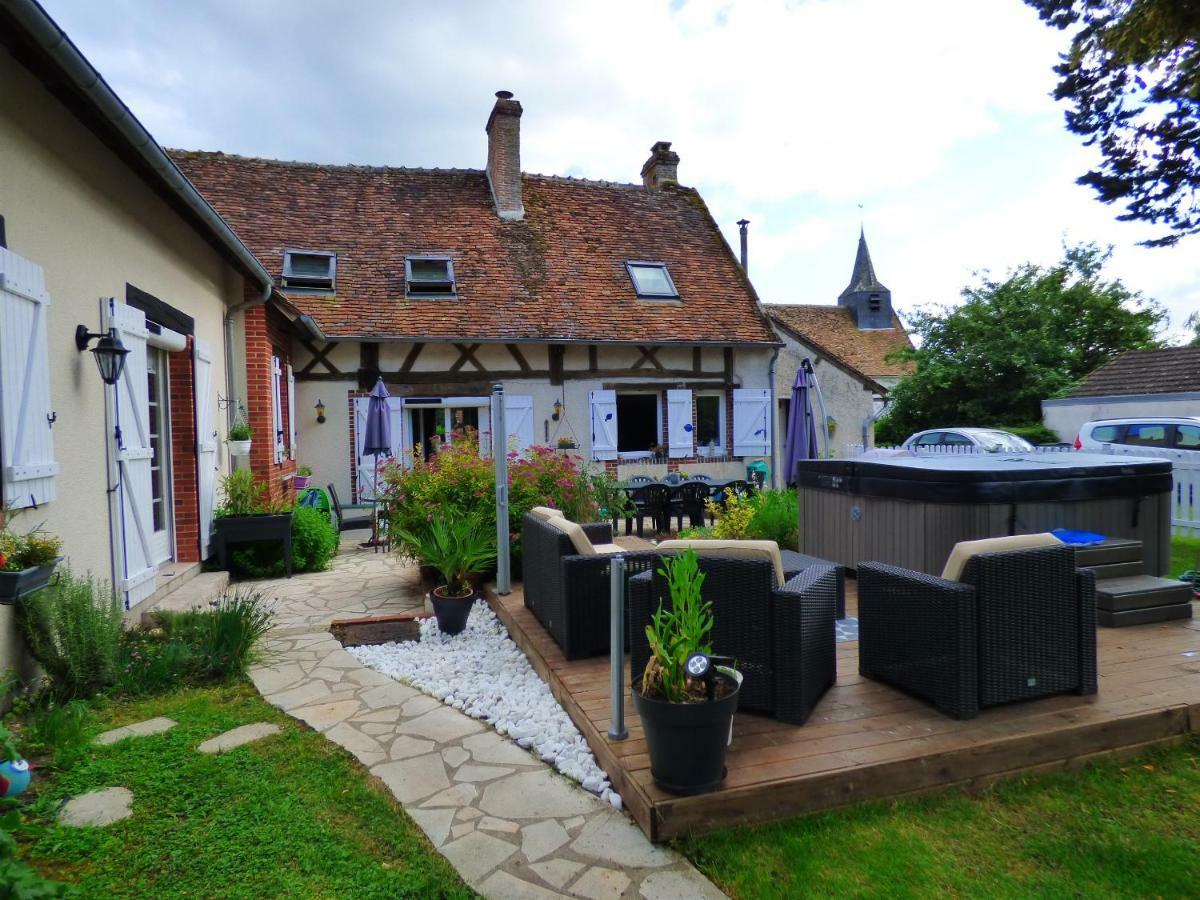 Chambres D'Hotes Les Muscaris Feins-en-Gatinais Luaran gambar
